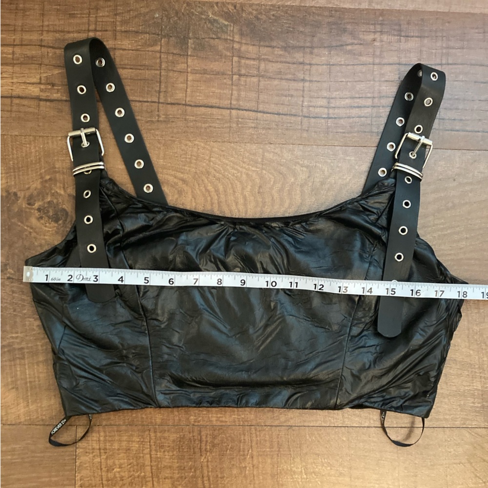 Forever 21 NWT Faux Leather Bralette Harness Buckle Adjustable Black Size OX - Picture 7 of 9